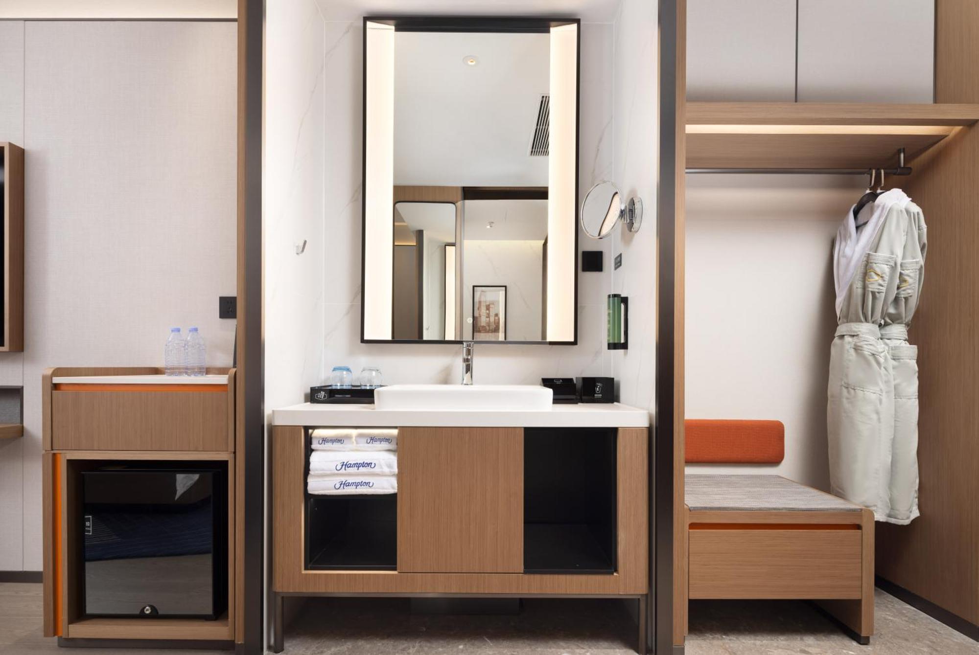 Hampton By Hilton Shenzhen Futian Huaqiangbei Ξενοδοχείο Εξωτερικό φωτογραφία